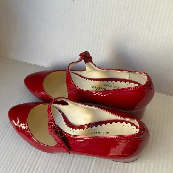 Bettye Muller Red Patent Leather Mary Jane Block Heel Pumps Size 39/ 8.5 - Picture 6 of 8